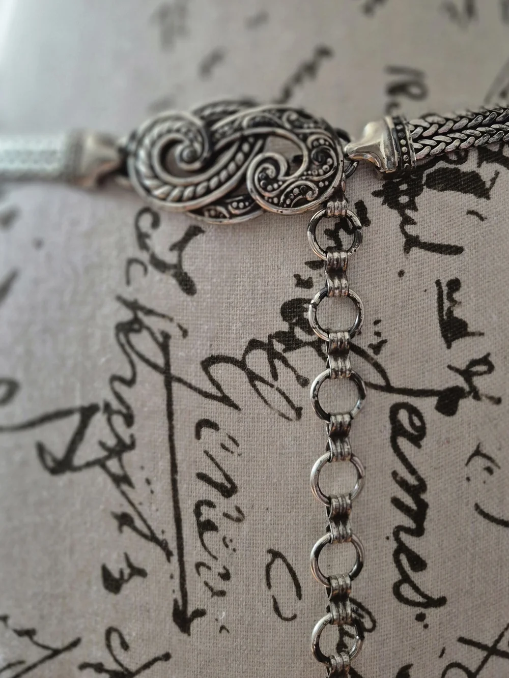 Brighton Bali Hai Silver-Plated Chain Belt with Heart Drop Small - Picture 2 of 7